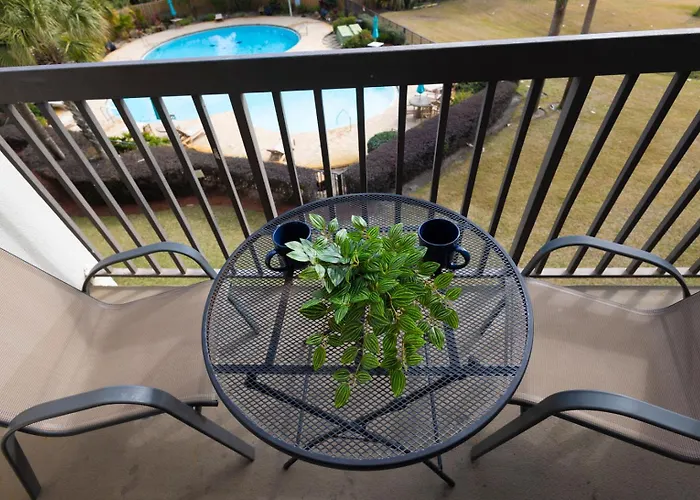 Studio-Condo, With A Marina View!