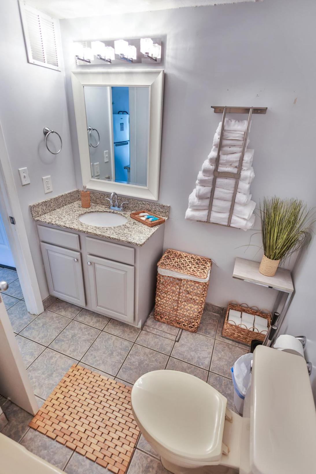 Apartment Studio-condo, With A Marina View! Fort Walton Beach